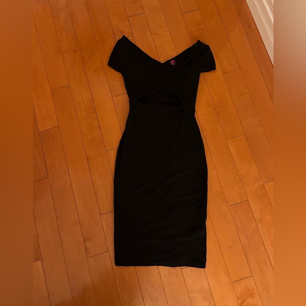Bebe 2B dress